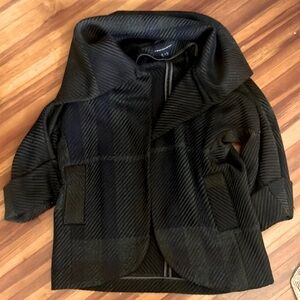 French Connection Fall Winter Virgin Wool Tartan Coat Size 8
